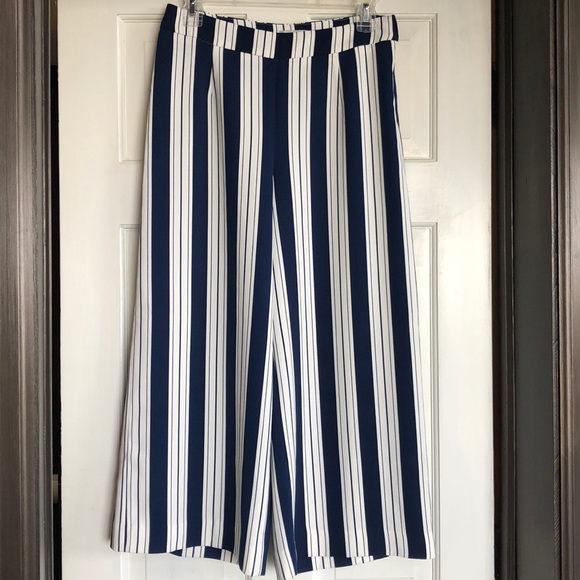 H&M - Picture 1 of 4